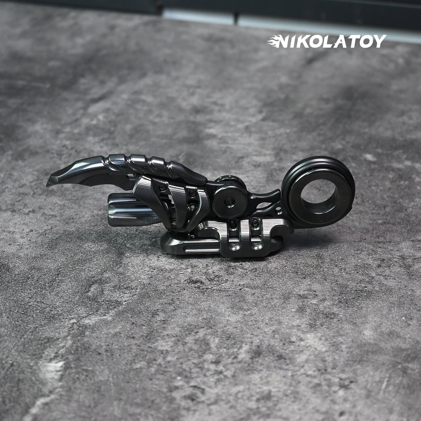 EDC Fidget Toys - Steel Ribs